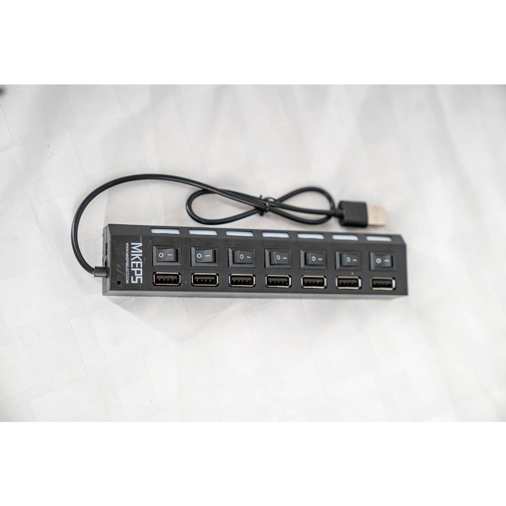 Switchable USB Hub